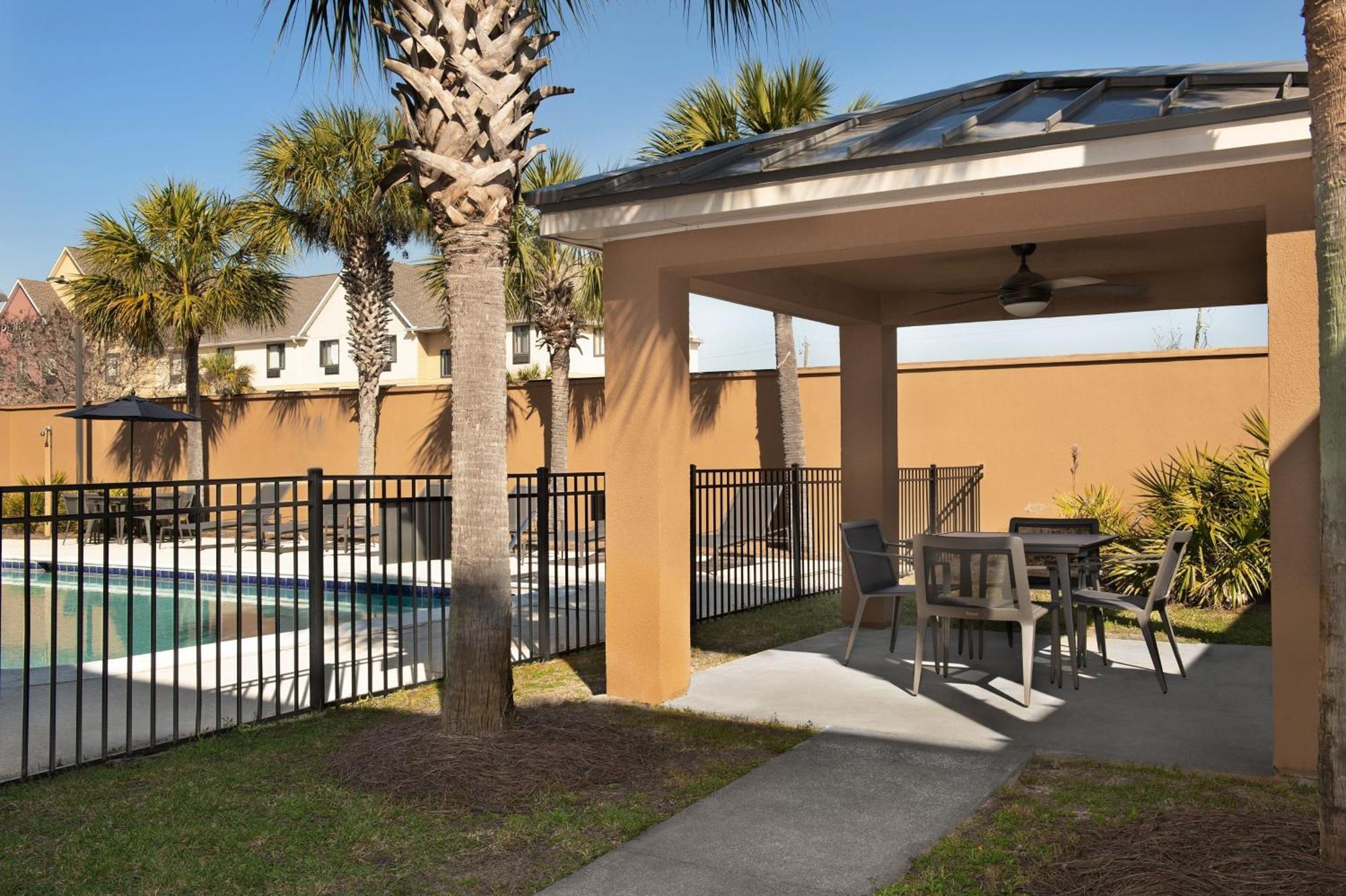 Courtyard By Marriott Panama City Exterior foto