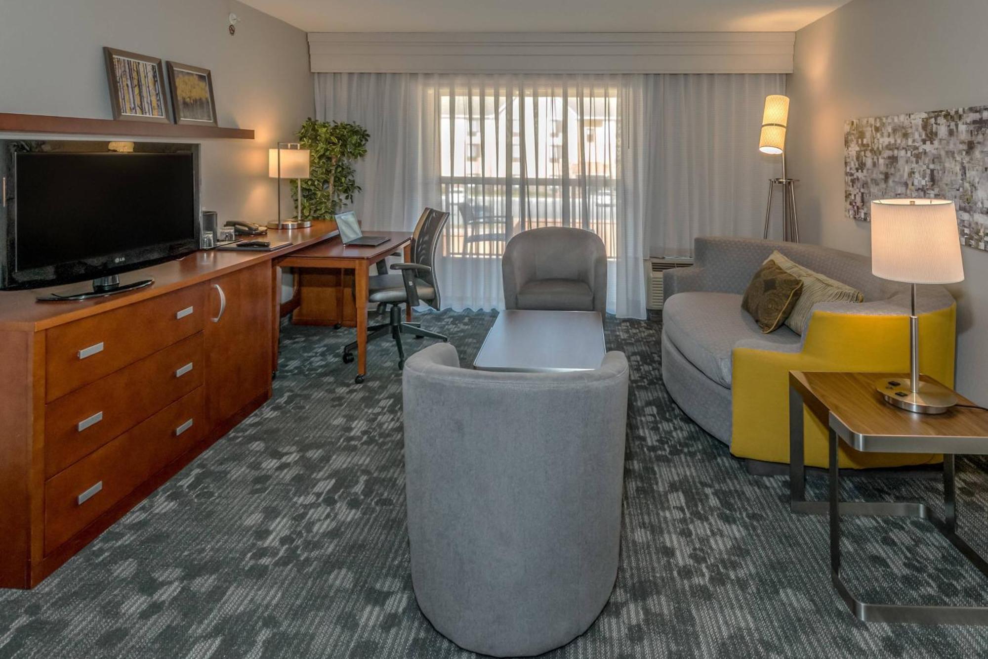 Courtyard By Marriott Panama City Exterior foto